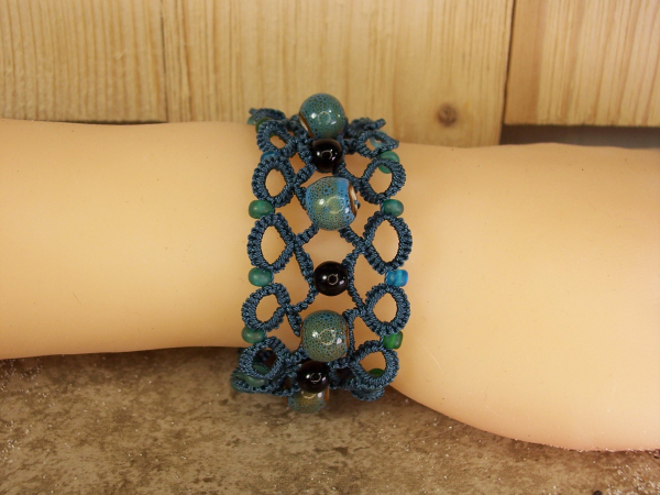 "Stoneveil" Tatted Lace Bracelet