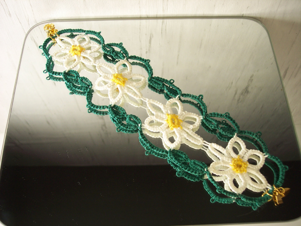 "Daisychain Song" Tatted Lace Bracelet