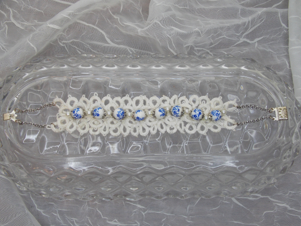 "Willow Ware" Tatted Lace Bracelet