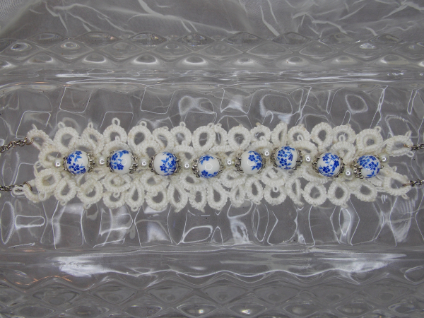 "Willow Ware" Tatted Lace Bracelet