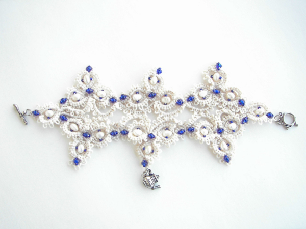 "Time for Tea" Tatted Pearl and Lace Bracelet