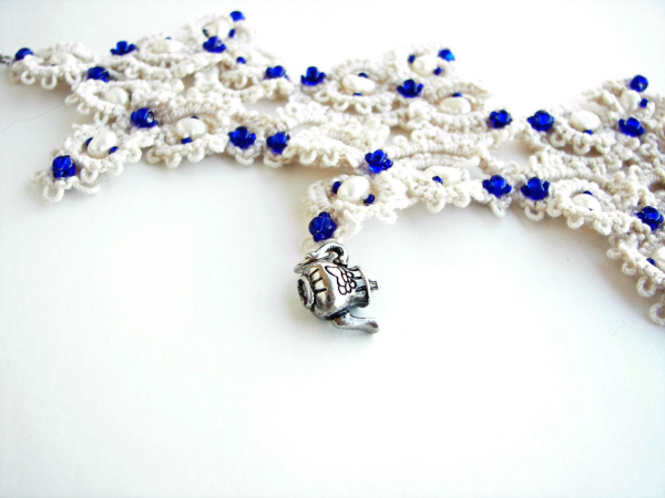 "Time for Tea" Tatted Pearl and Lace Bracelet
