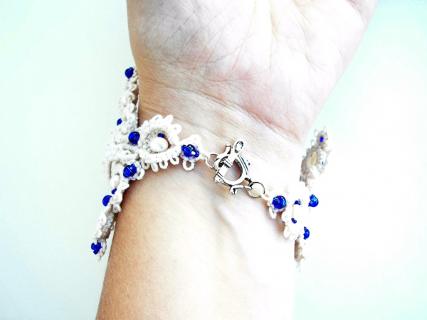 "Time for Tea" Tatted Pearl and Lace Bracelet