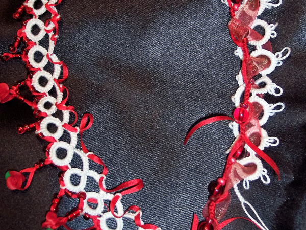 Alice in Wonderland "The Queen's Painted Roses" Needle Tatted Necklace OOAK