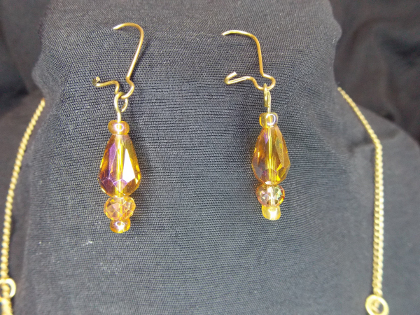 Glimmer Necklace and Earring Set