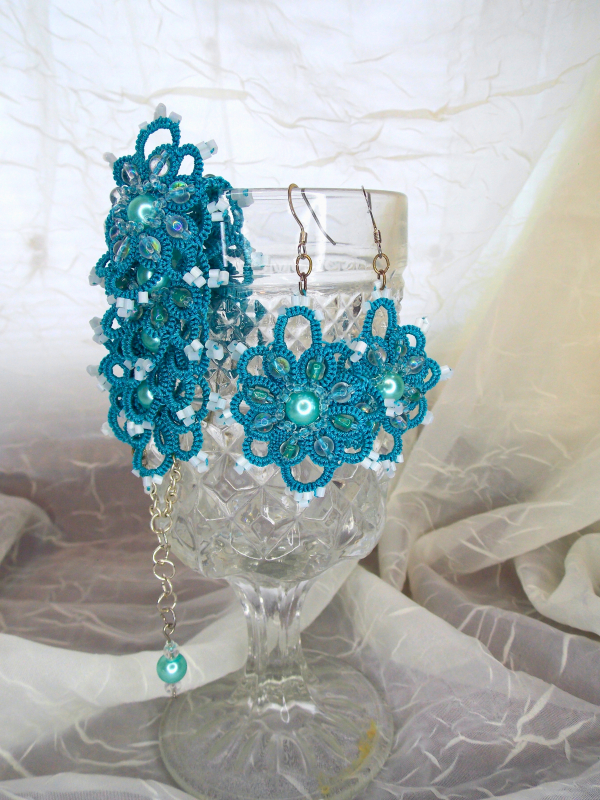 Tatted bracelet and earrings with pearls and AB beads