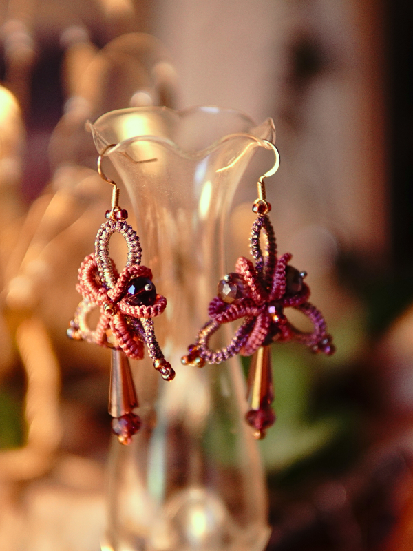 Sylmeriel’s Bloom rose lace earrings with crystal drops Mauve and rose lace earrings with faceted beads
