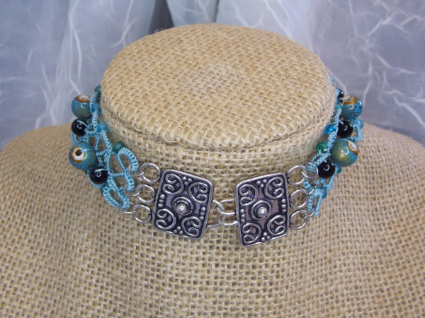 "Tidebound Sentinel" Tatted Lace Necklace