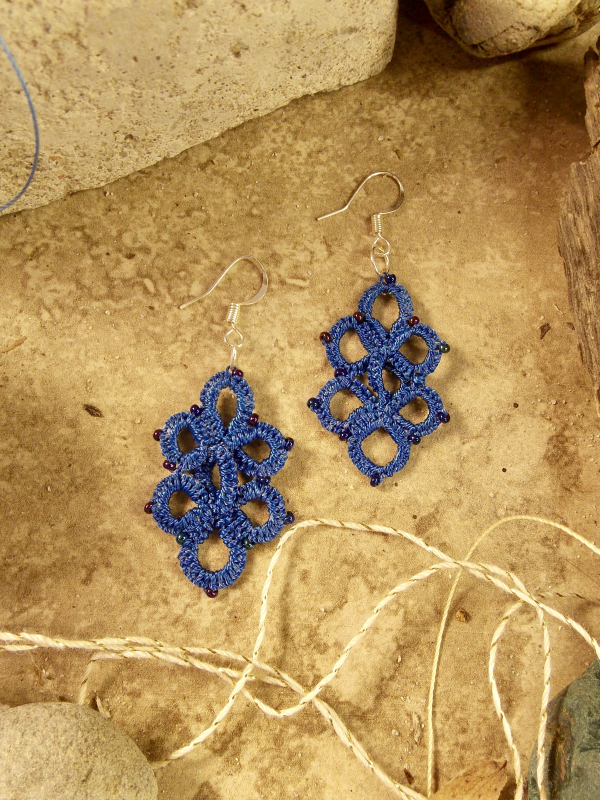 "Wanderbloom Trefoil" Tatted Lace Earrings Simple