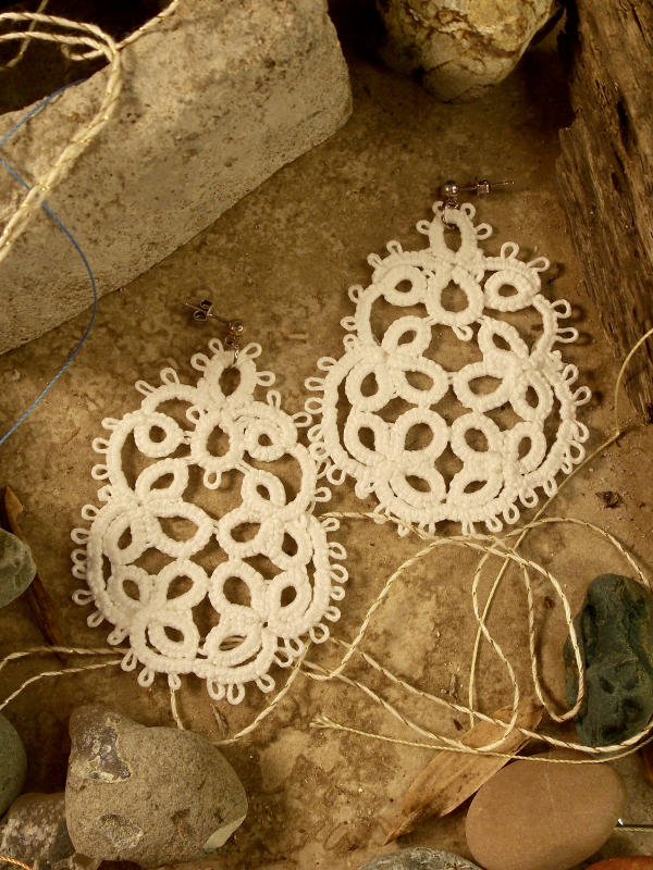 "Driftcircle" Boho Tatted Post Earrings White