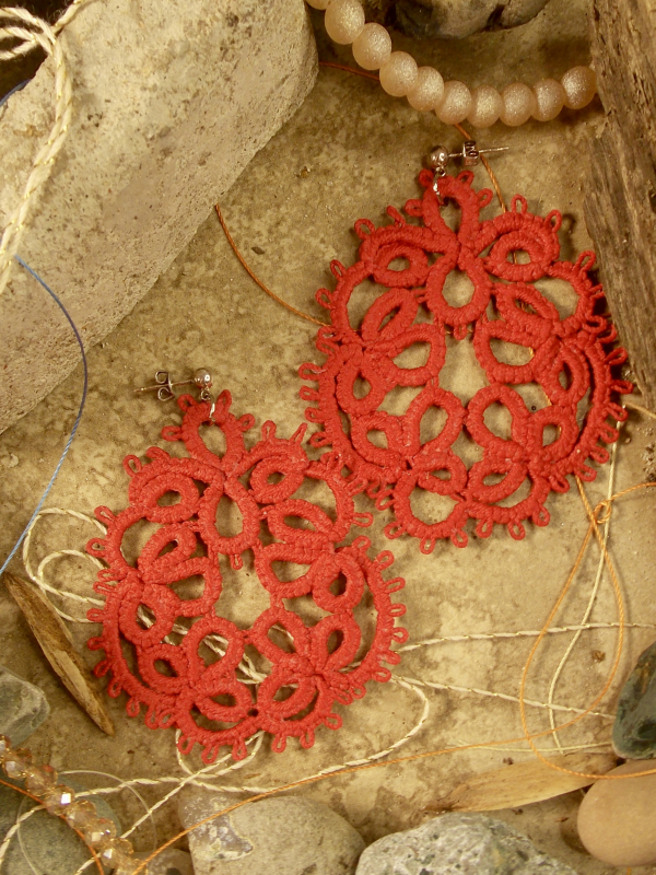 "Driftcircle" Boho Tatted Post Earrings Red