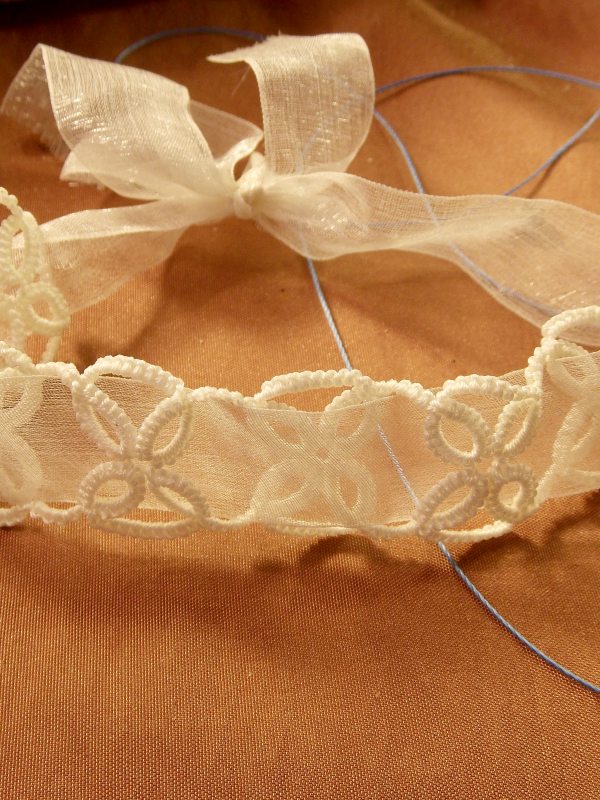 "Petalbound Morning" Tatted Lace Bracelet