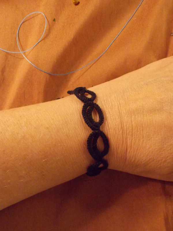"Pulsebound" Tatted Lace Bracelet