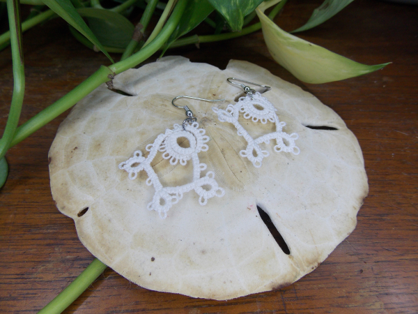 "Thistlewing" Tatted Lace Earrings
