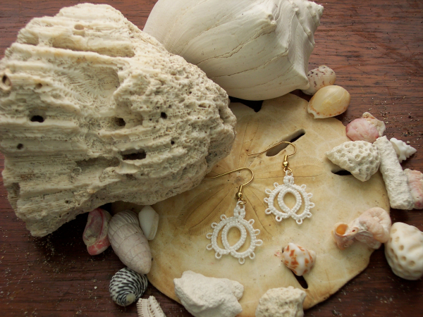 "Cloudlet" Tatted Lace Earrings