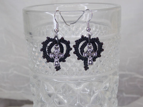 "Charmspire Drops"  Tatted Lace Earrings