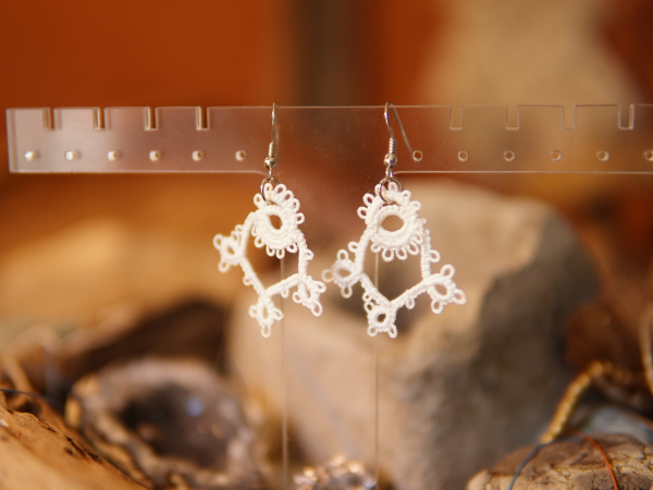 "Thistlewing" Tatted Lace Earrings
