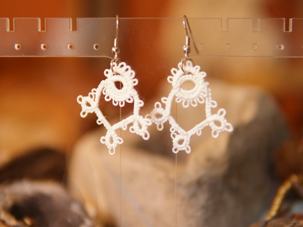"Thistlewing" Tatted Lace Earrings