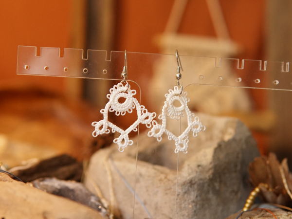 "Thistlewing" Tatted Lace Earrings
