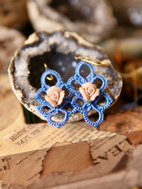"Wanderbloom Trefoil" Tatted Lace Earrings with Rose Center