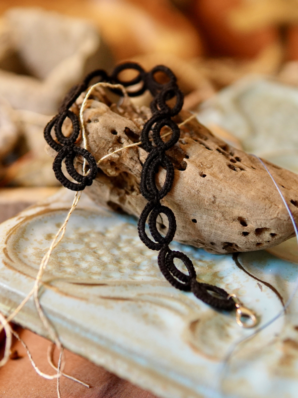 "Pulsebound" Tatted Lace Bracelet