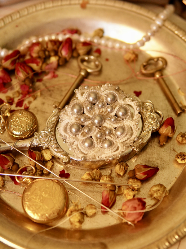 "Winter's Delight" Tatted Lace Brooch