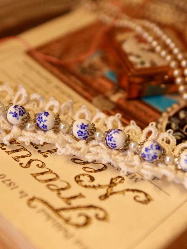 "Willow Ware" Tatted Lace Bracelet