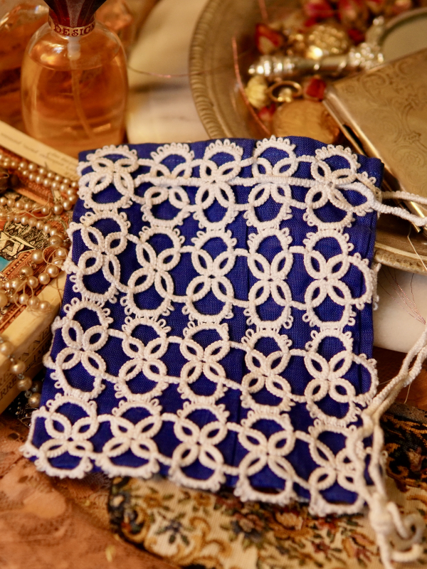 "Cottage Window" Tatted Lace Bag