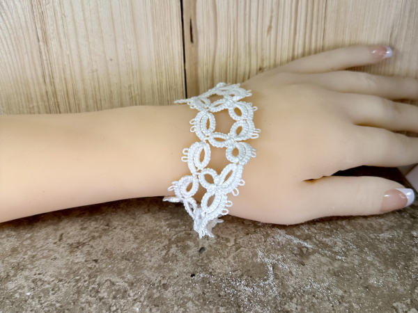 "Cloudtrace" Tatted Lace Bracelet