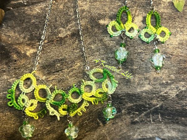 "Canopy Light" Tatted Lace Necklace