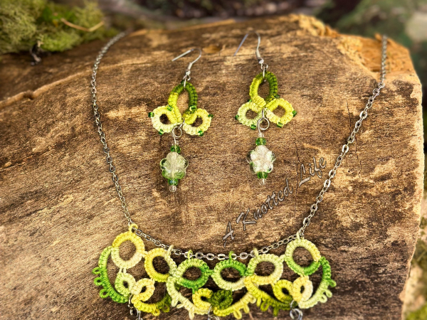 "Canopy Light" Tatted Lace Necklace