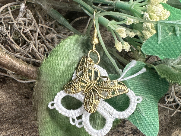 "Twicewing" Tatted Lace Butterfly Earrings