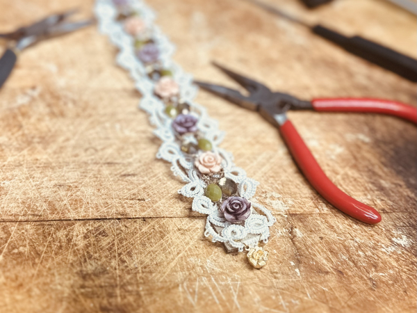 "The Botanist's Keepsake" Tatted Lace Bracelet