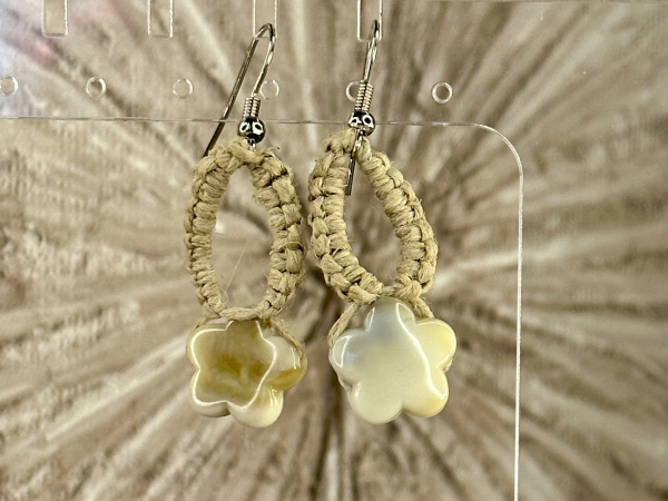"Tidepetal" Tatted Lace Earrings