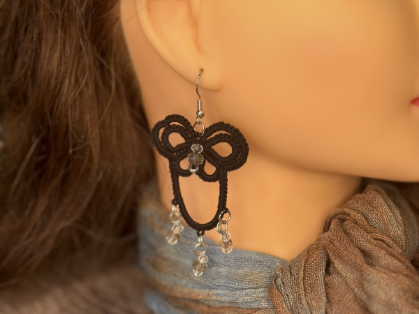 "Nightflutter" Tatted Lace Earrings