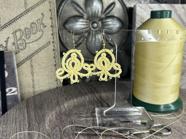 "Holding Bloom" Tatted Lace Earrings Yellow Style 2