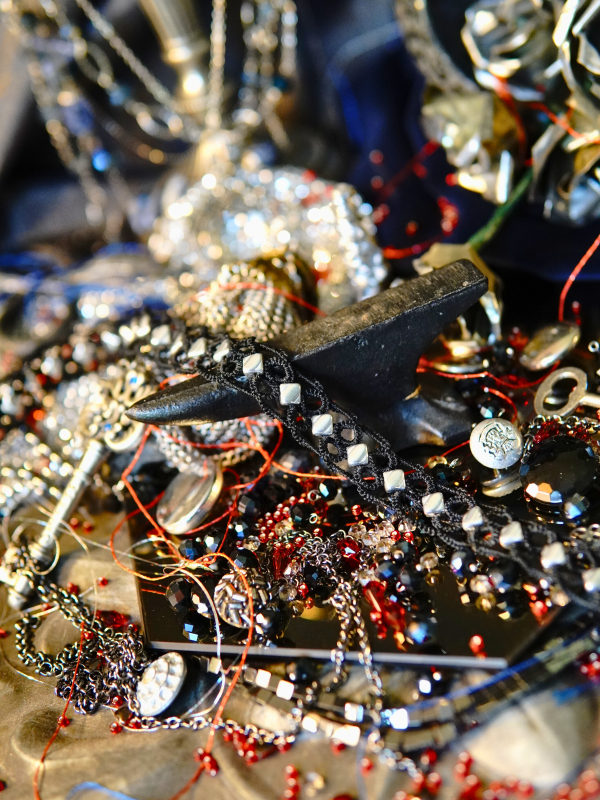 Ironveil Oath—midnight lace and silvered resolve Midnight lace choker with square silver beads resting in linked rings.