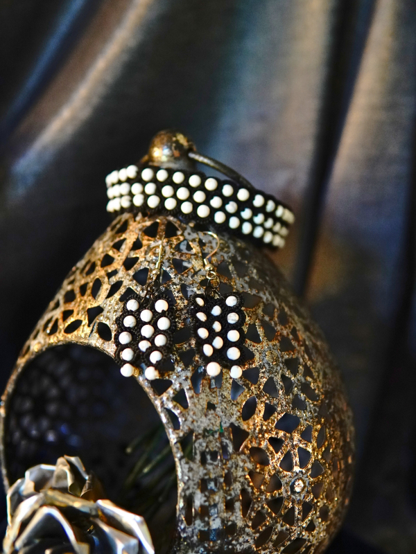 Oathforged shadow-themed earrings Black lace earrings with matte white stones