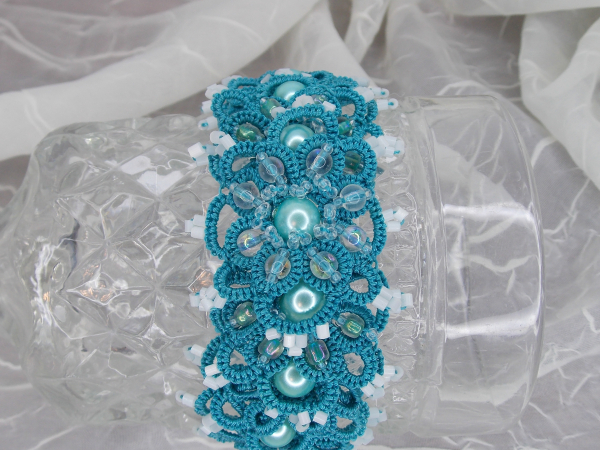 "The Duchess of Silvermere" Tatted Lace Bracelet