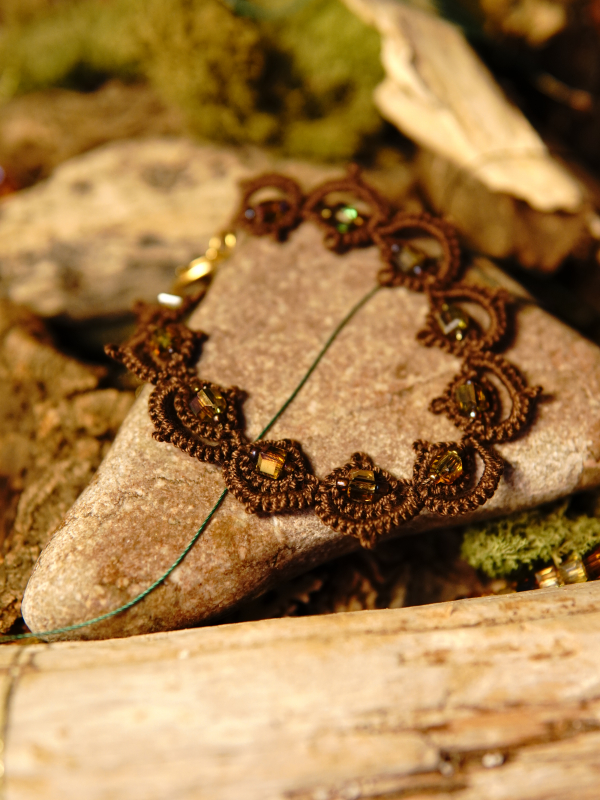Forest-toned lace bracelet