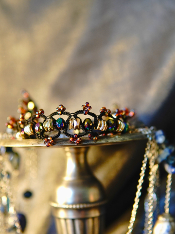 Tatted bracelet showing hematite shimmer