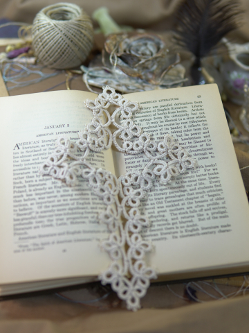 Handmade Tatted Lace Cross Bookmark – Ivory White