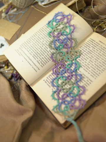 Sea & Meadow Cascade Tatted Lace Bookmark