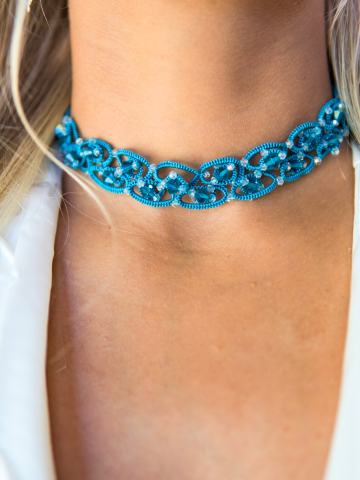 Glassworn Grace – Swarovski Tatted Lace Choker