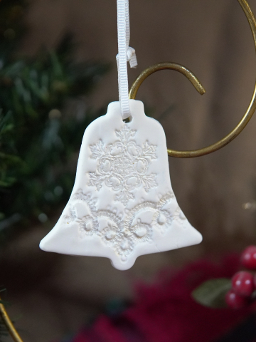 Impressions Pearlescent Lace-Imprinted Ornaments – Bell