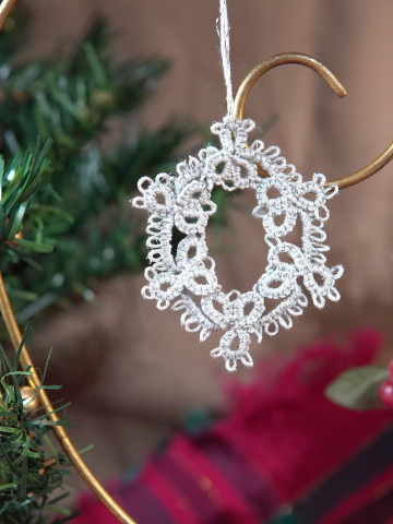 Heirloom Oval Tatted Ornament